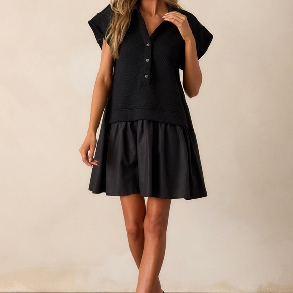 Red Dress Delightful Drape Black Short Sleeve Quilted Dress Size LL / Black - Picture 3 of 3